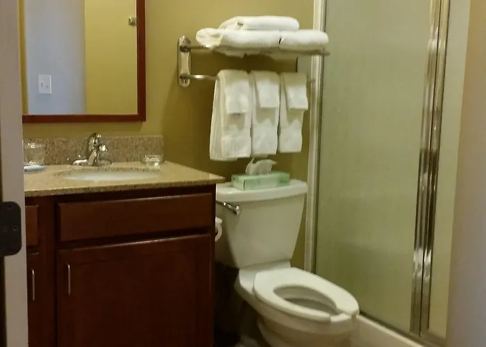 Hotel Candlewood By Ihg Gillette
