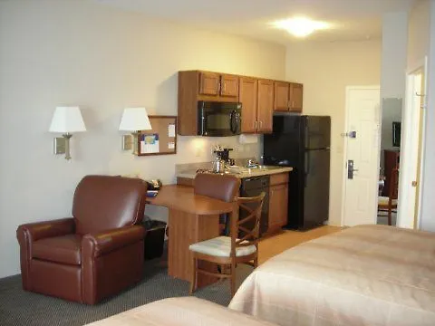 Candlewood By Ihg Gillette