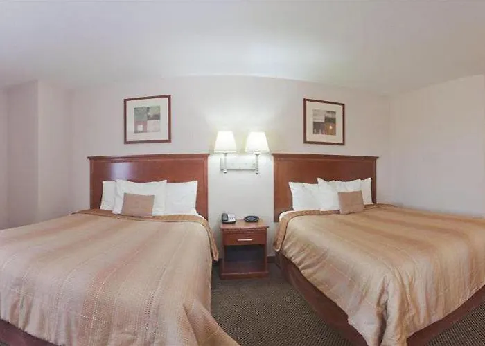 Candlewood By Ihg Gillette